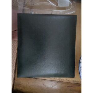 Memory Book /Scrapbook Pioneer E-Z Load 8 X 8  Dark Green New - 20 Pages